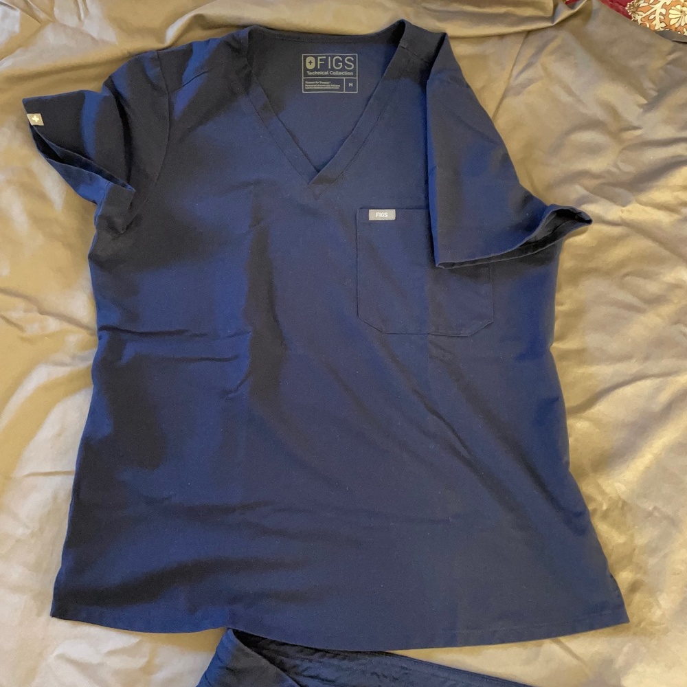 FIGS Technical Collection / Catarina Top / Size M